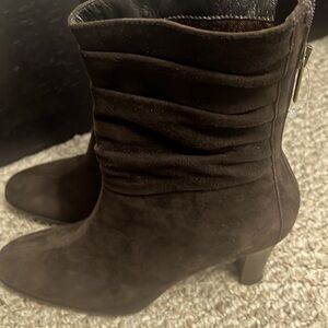 Aquatalia brown suede wooden heel ankle boots